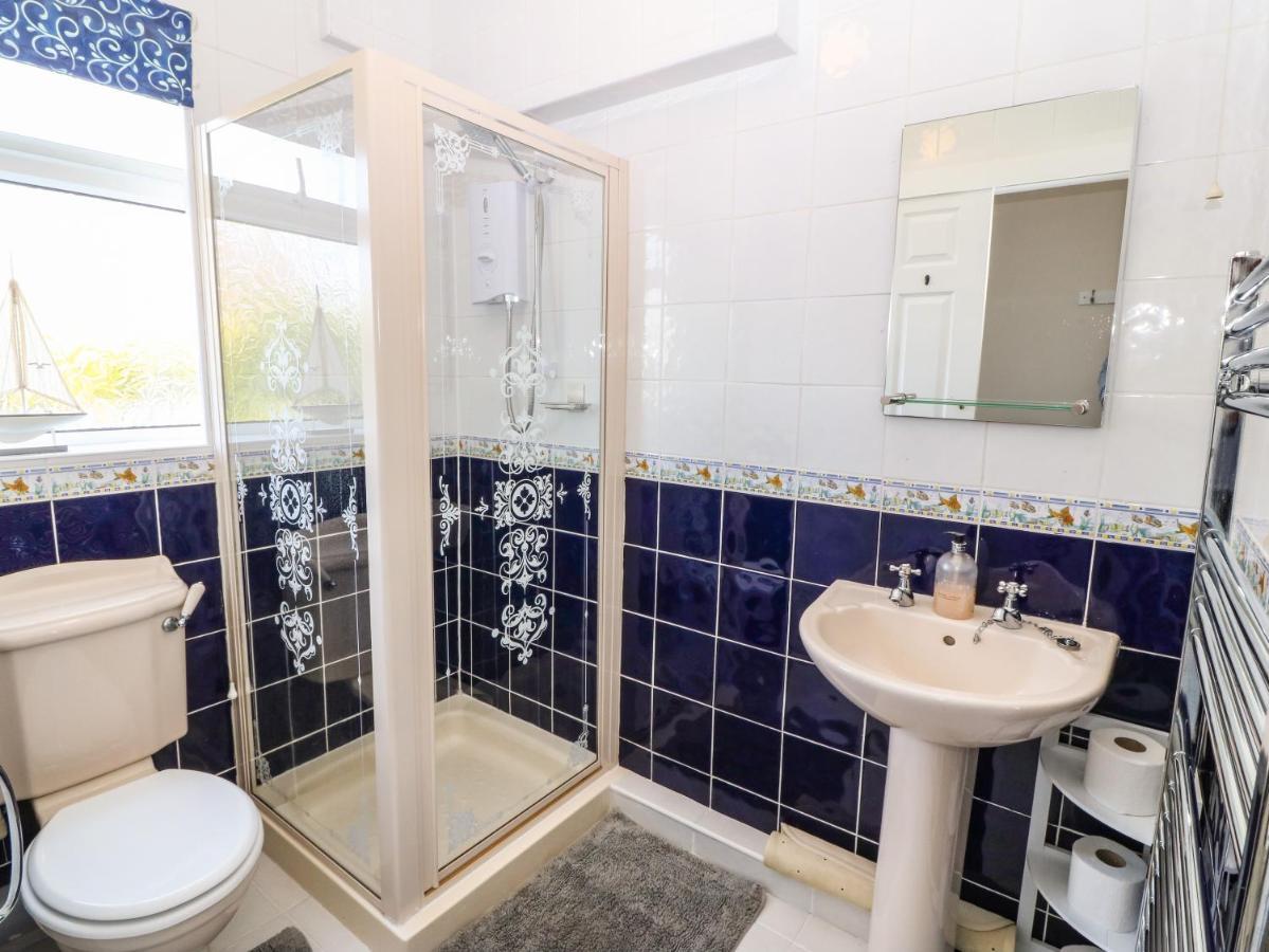Croeso Apartment Триадър Екстериор снимка
